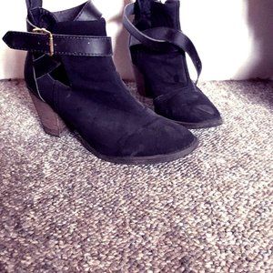 ankle boots